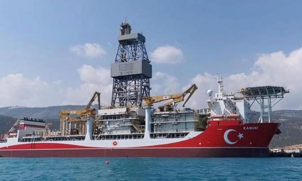 Αγκυροβόλησε το "Kanuni" απέναντι από τη Λήμνο - Νέες προκλήσεις Ερντογάν